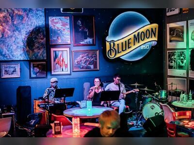 Blue Moon Bar & Restaurant by The Rust Dome Resort
