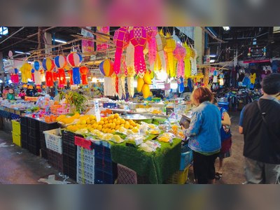 Chang Puak Gate Market