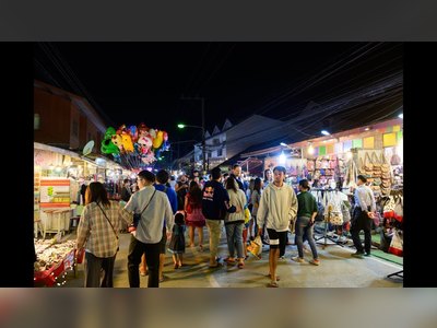 PAI WALKING STREET