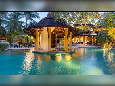Should I stay in Karon Beach?