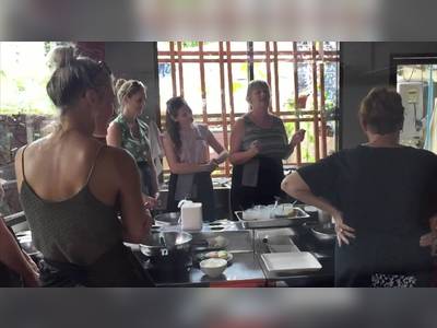Pum Cooking School