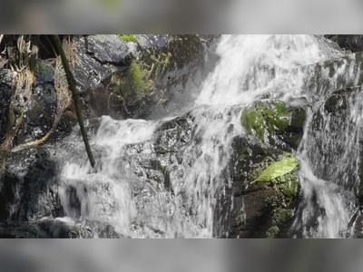 Ton Ao Yon Waterfall