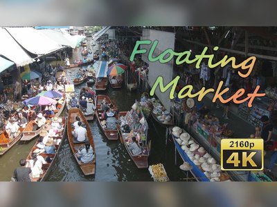 Damnoen Saduak Floating Market