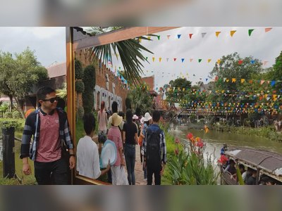 Ayutthaya Floating Market