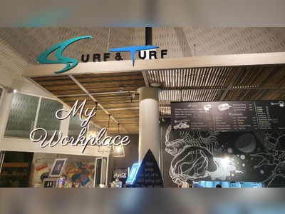 ร้านอาหาร Surf & Turf Beach Club & Restaurant