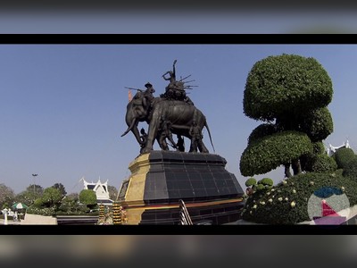 Queen Suriyothai Monument