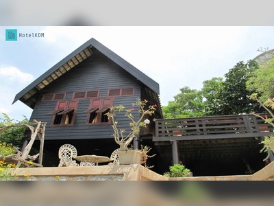 Ayothaya Riverside House