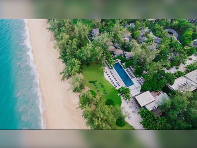 Staying in Maikhao Beach