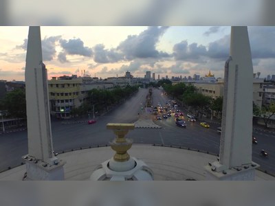 อนุสาวรีย์ประชาธิปไตย (Democracy Monument)