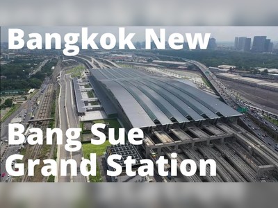 Hua Lamphong Railway Station in Bangkok