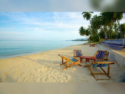 Lipa Noi beach