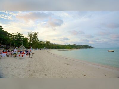 Choeng Mon Beach