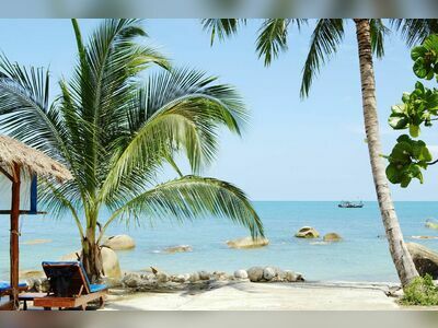 Thong Takian Beach