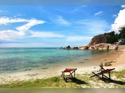 Thong Takian Beach