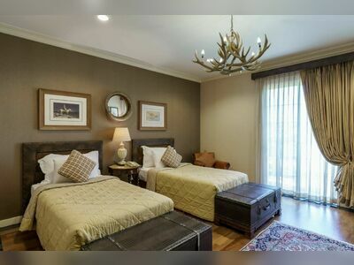 Rancho Charnvee Hotel & Country Club