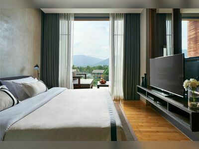 Atta Lakeside Resort Suite