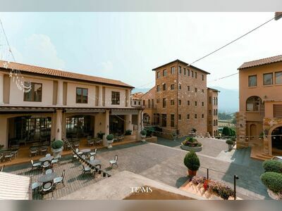 Town square suites Toscana Valley