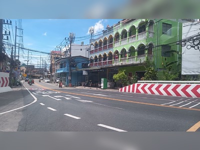Taxis and Tuk Tuks in Phuket