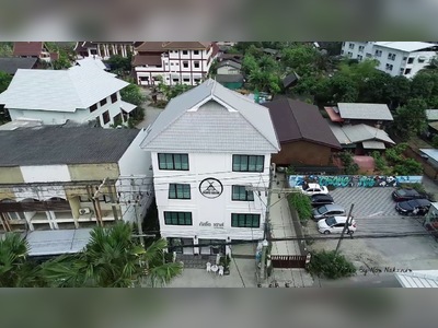 Gusto House