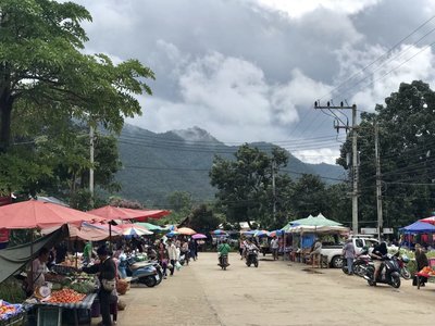 กาดปุ๊ดเมืองปาย (ตลาดนัดวันพุธ)