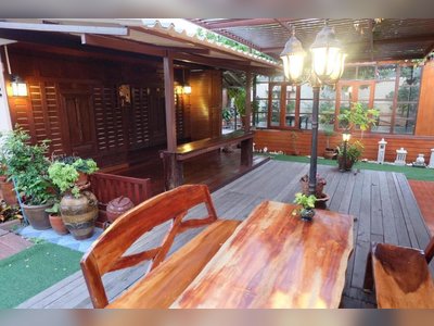 Binlar Guesthouse