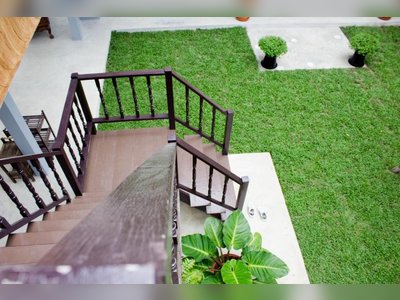 Ban Klong Srabua