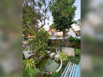 Sherloft Home & Hostel