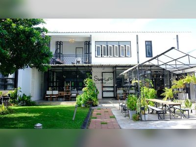 Sherloft Home & Hostel