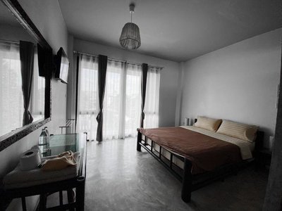 Lamphu House