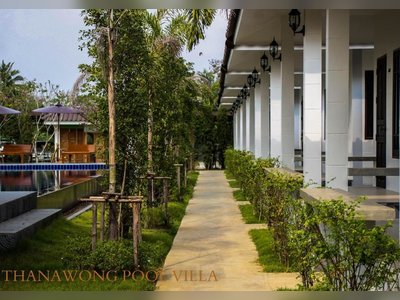 Thanawong Pool Villa