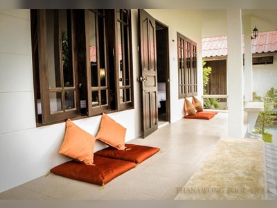 Thanawong Pool Villa