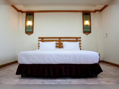 AmornSukhothai Hotel