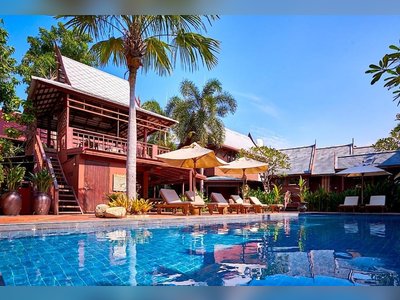 Ruenkanok Thaihouse Resort