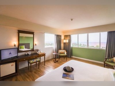 Hua Hin Grand Hotel and Plaza