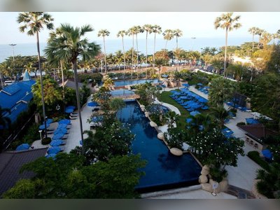 Jomtien Palm Beach Hotel and Resort