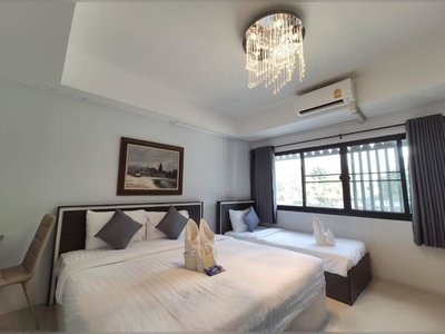 Bann Tawan Hostel & Spa