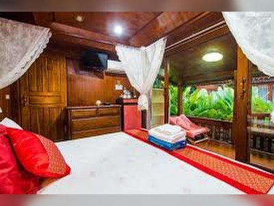 Thai House Resort