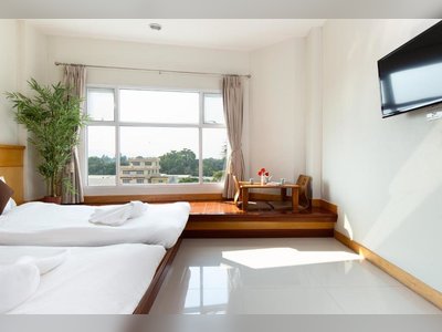 City Hotel