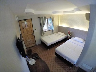 T & T Hostel Kanchanaburi