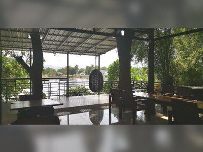 T & T Hostel Kanchanaburi