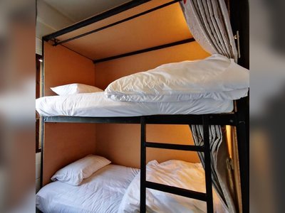 D​ Luck​ Hostel