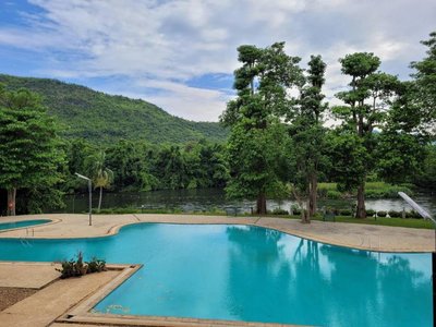 Aekpailin River Kwai Resort
