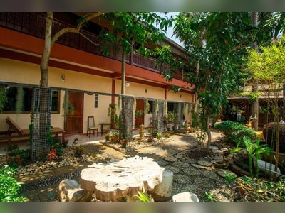 Noble Night Guesthouse