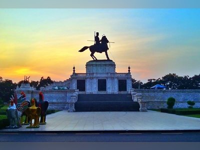 King Naresuan Monument