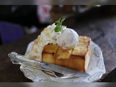 Chivit Thammada  Coffee House & Bistro