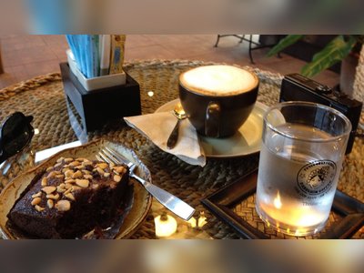 Manorom Coffee House