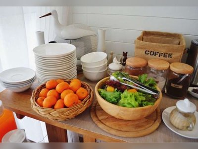 Eat Sleep Cafe and Bed