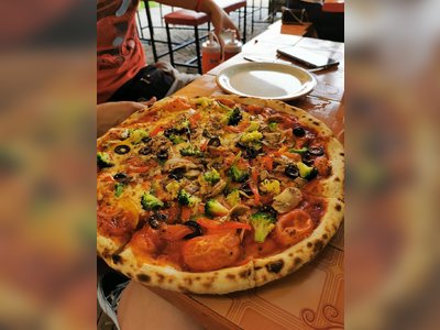 Pizza House by Somprasong Guesthouse