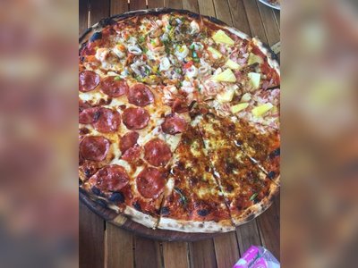 Pizza House by Somprasong Guesthouse