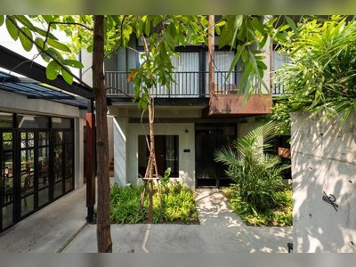 โรงแรมเชอร์ล็อค